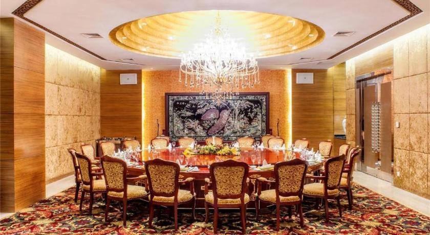Shenyang Haiyun Jinjiang International Hotel Екстериор снимка