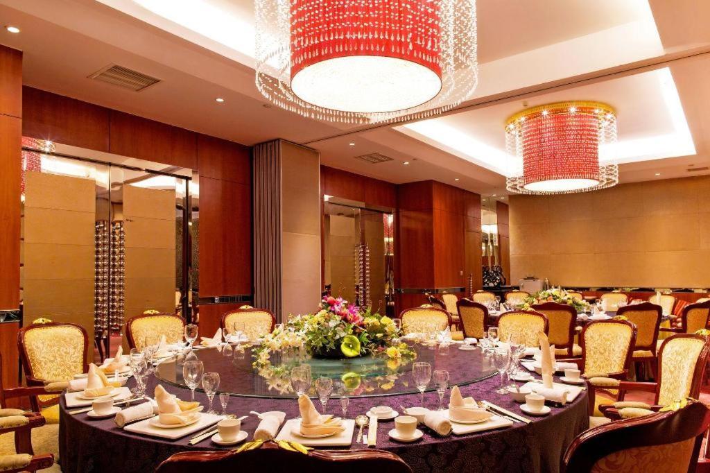 Shenyang Haiyun Jinjiang International Hotel Екстериор снимка